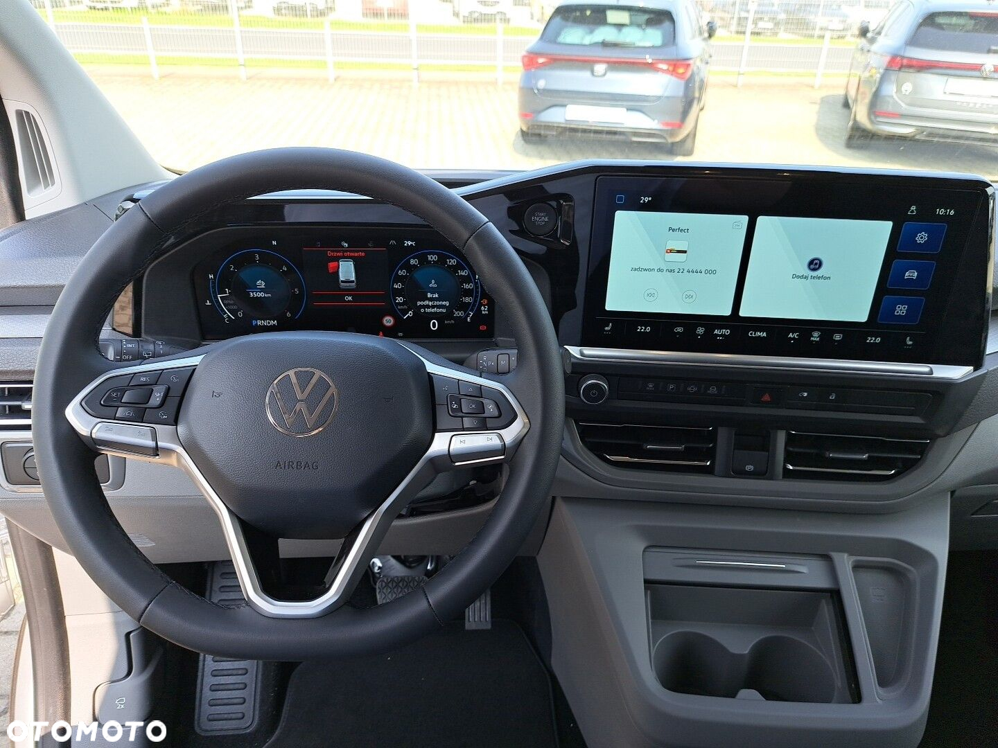 Volkswagen Caravelle - 14