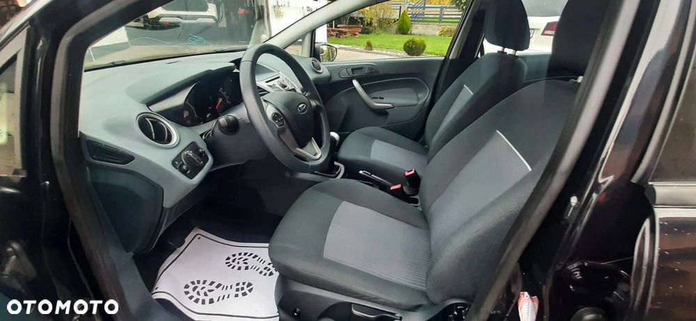 Ford Fiesta - 26
