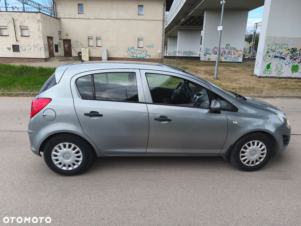 Opel Corsa 1.2 16V Edition / Active - 5