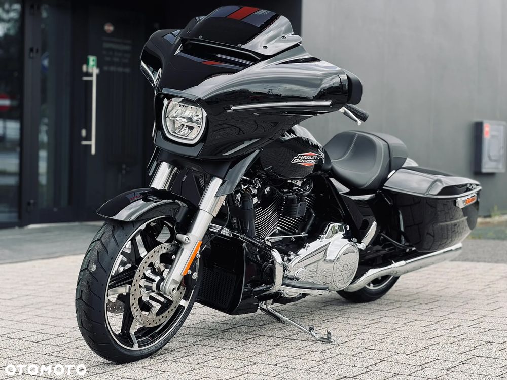 Harley-Davidson Touring Street Glide - 18