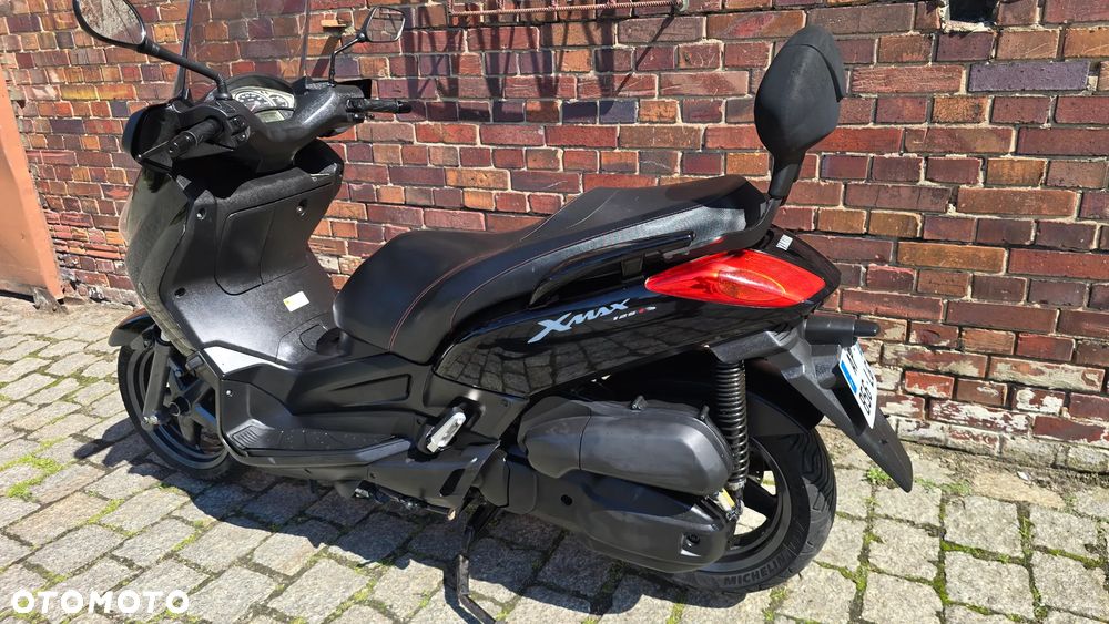 Yamaha X-max - 17