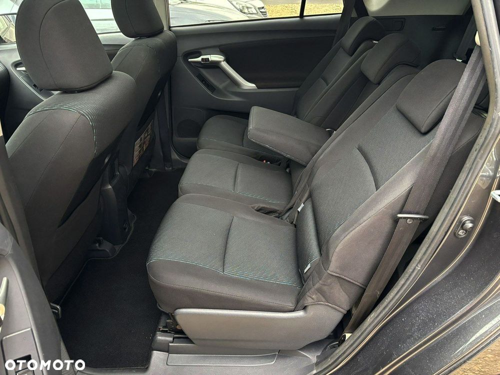 Toyota Verso 1.8 Premium 7os - 20