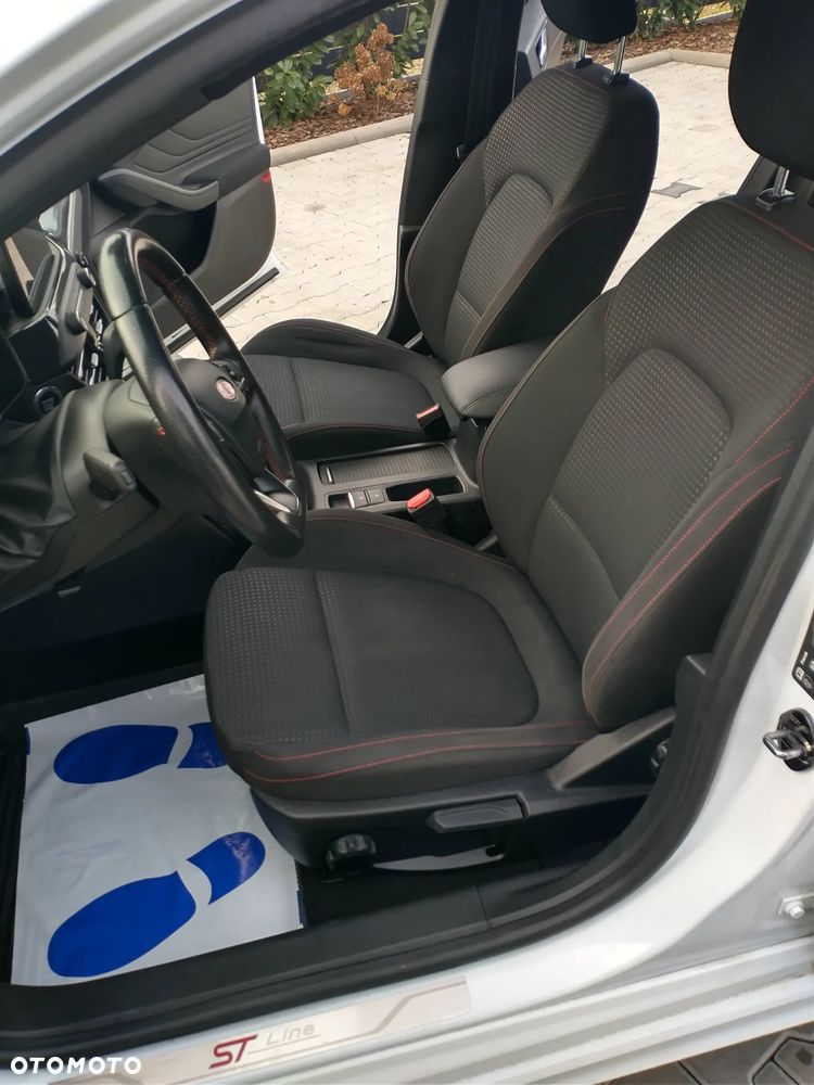 Ford Focus 1.0 EcoBoost ST-Line - 11