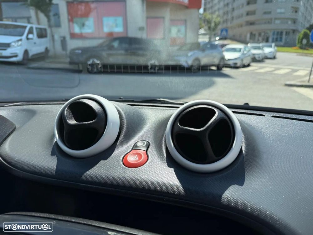 Smart ForTwo Coupé EQ - 17