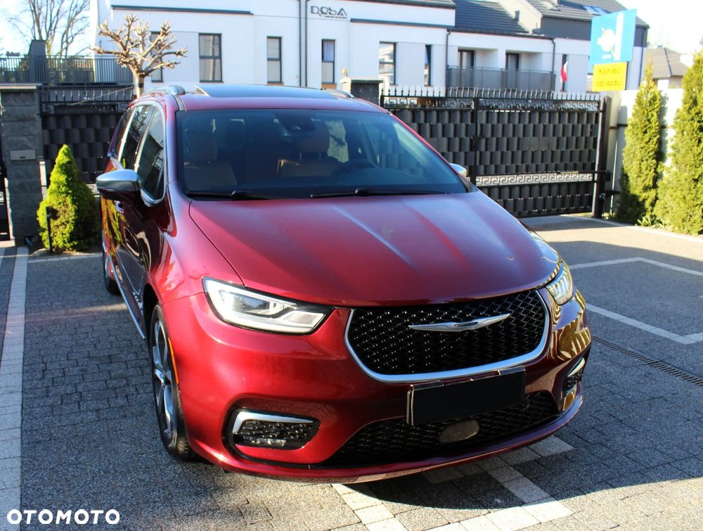Chrysler Pacifica - 2