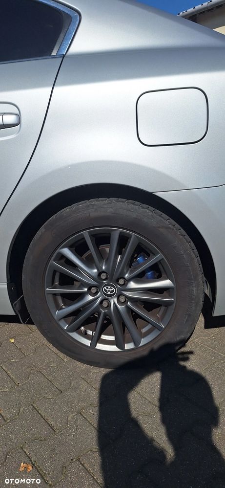 Toyota Avensis - 15