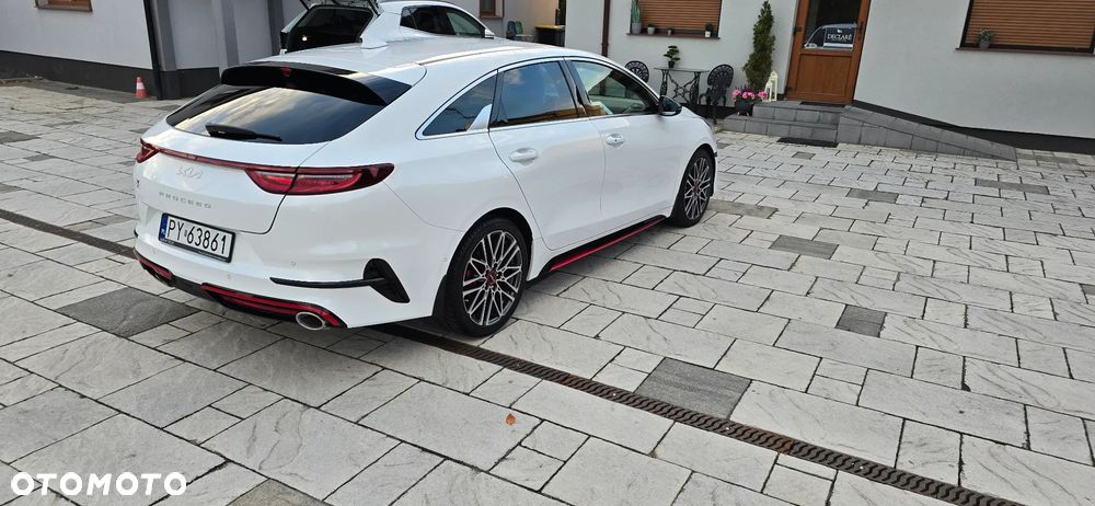 Kia ProCeed 1.6 T-GDI GT DCT - 4