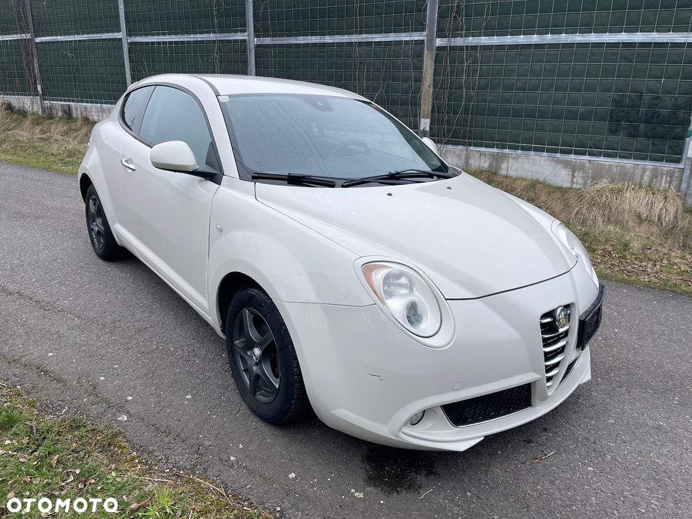 Alfa Romeo Mito 1.4 Distinctive - 2
