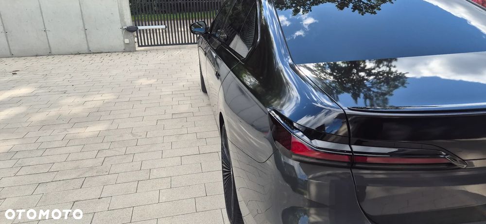 BMW Seria 7 - 34