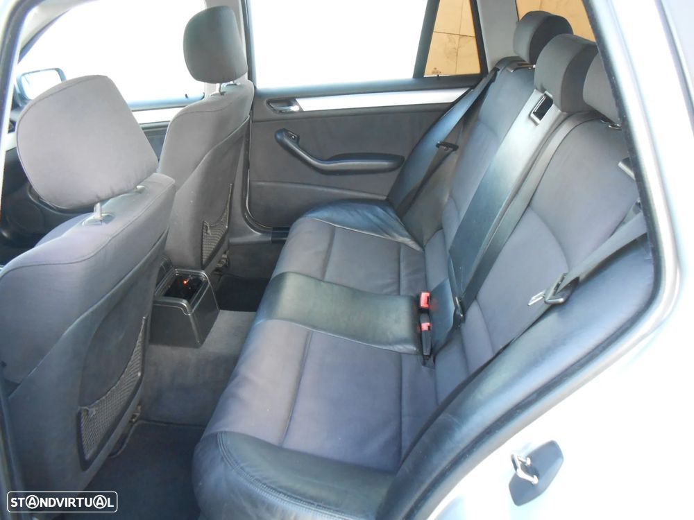 BMW 330 d Touring - 18