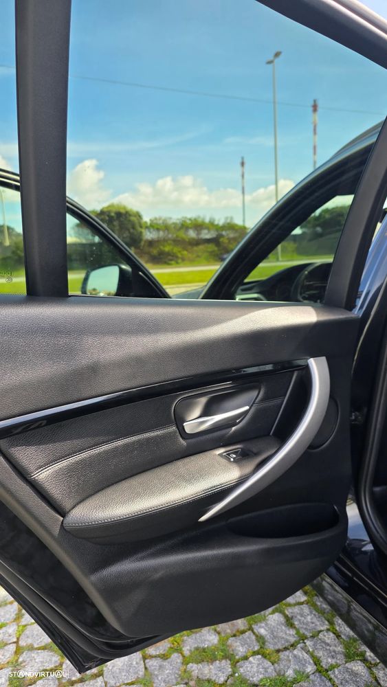 BMW 320 d xDrive Aut. Sport Line - 15