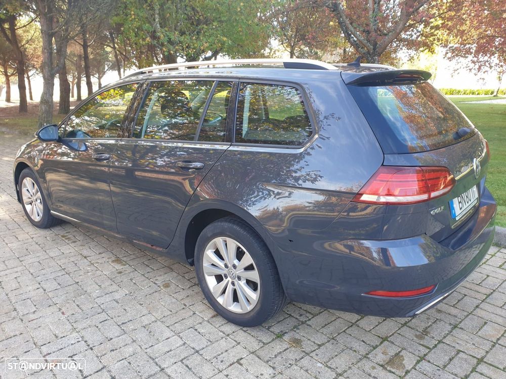 VW Golf Variant 1.6 TDi Confortline DSG - 10