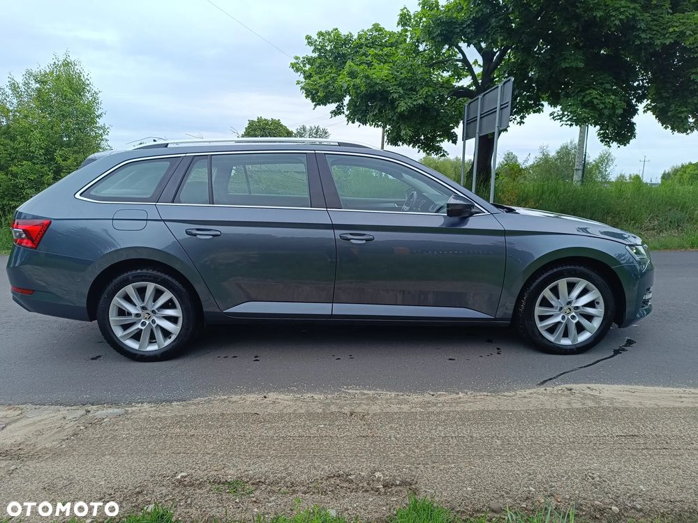 Skoda Superb 2.0 TDI Ambition DSG - 17