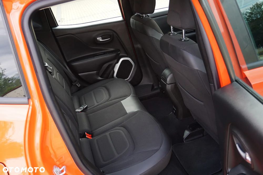 Jeep Renegade 1.4 MultiAir Limited - 28
