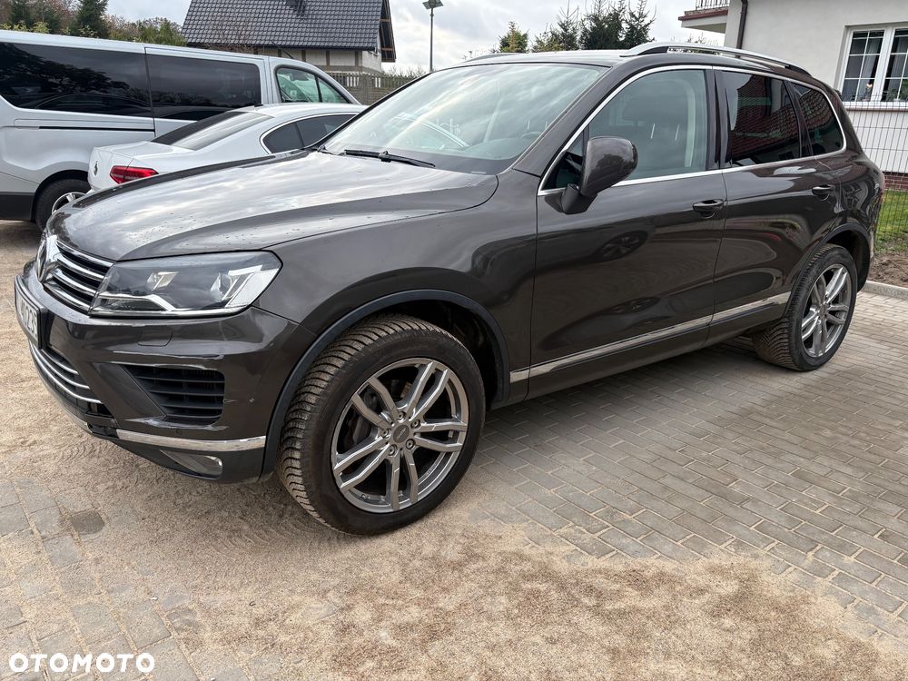 Volkswagen Touareg 2015 photo 2