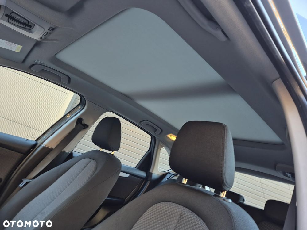 BMW Seria 2 218d Sport-Aut Luxury Line - 36