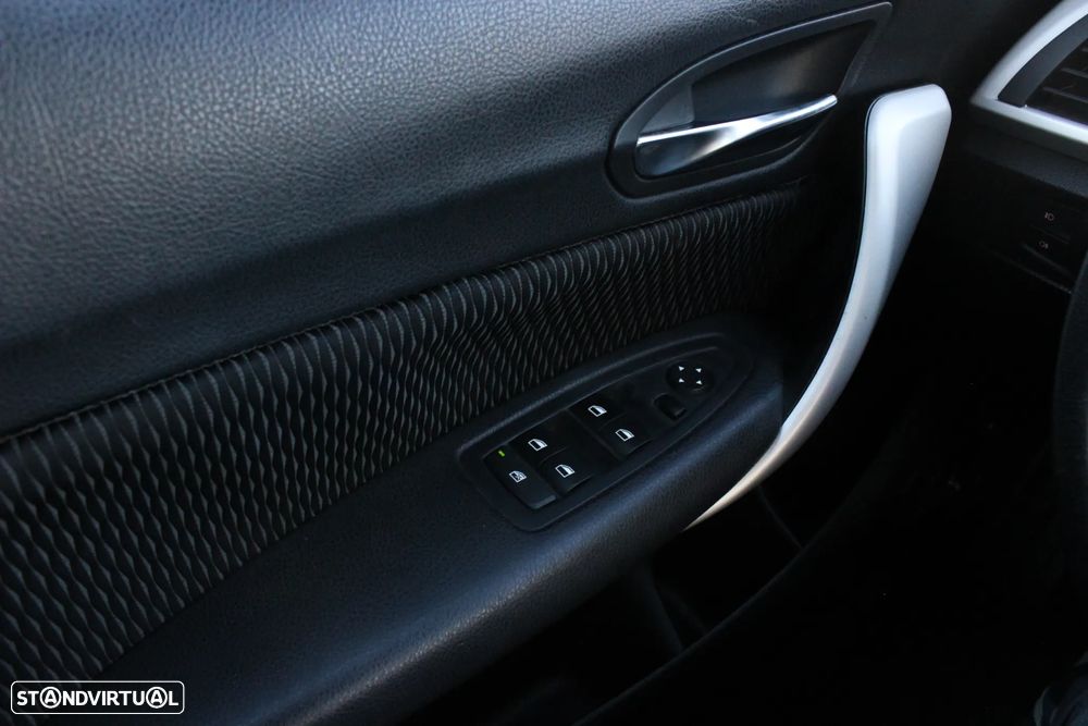 BMW 118 d Line Urban - 9