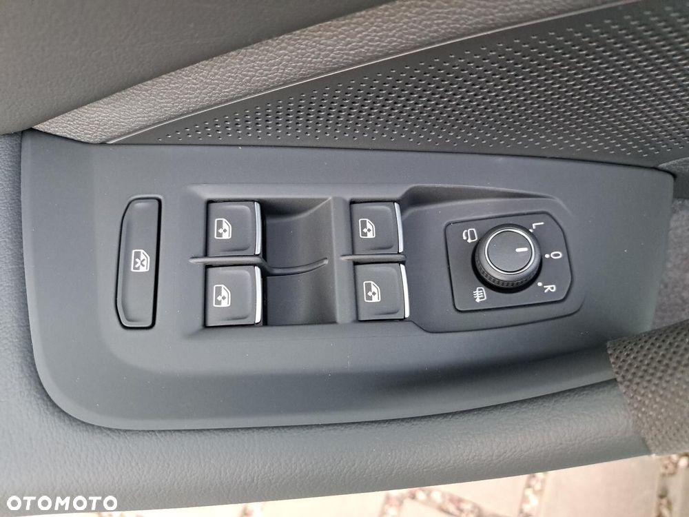 Volkswagen Passat - 19