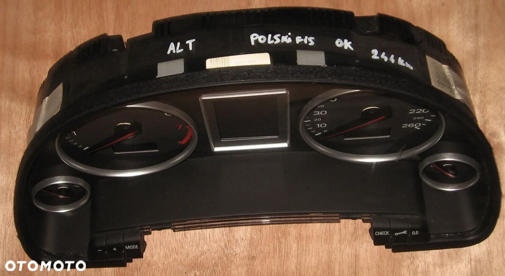 licznik AUDI A4 B6 2.0 FSI  8E0920900F 8E0920900N - 2