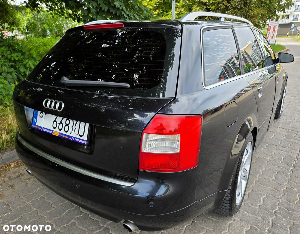 Audi A4 Avant - 4