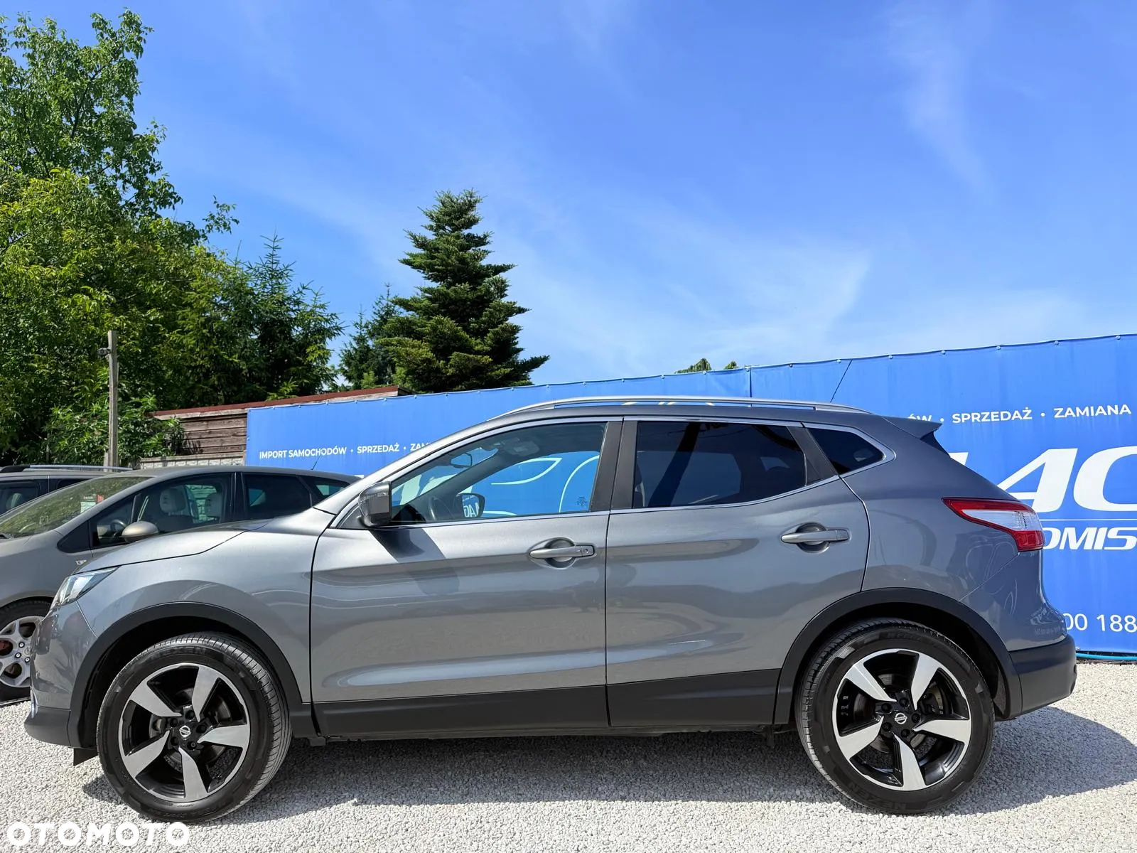 Nissan Qashqai 1.6 dCi Xtronic TEKNA - 9