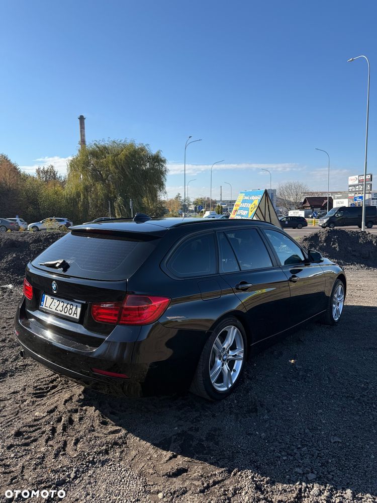 BMW Seria 3 318d Touring - 8