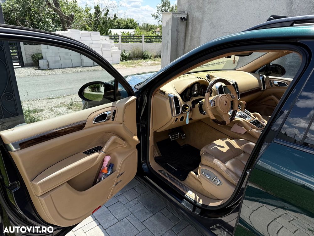 Porsche Cayenne - 7