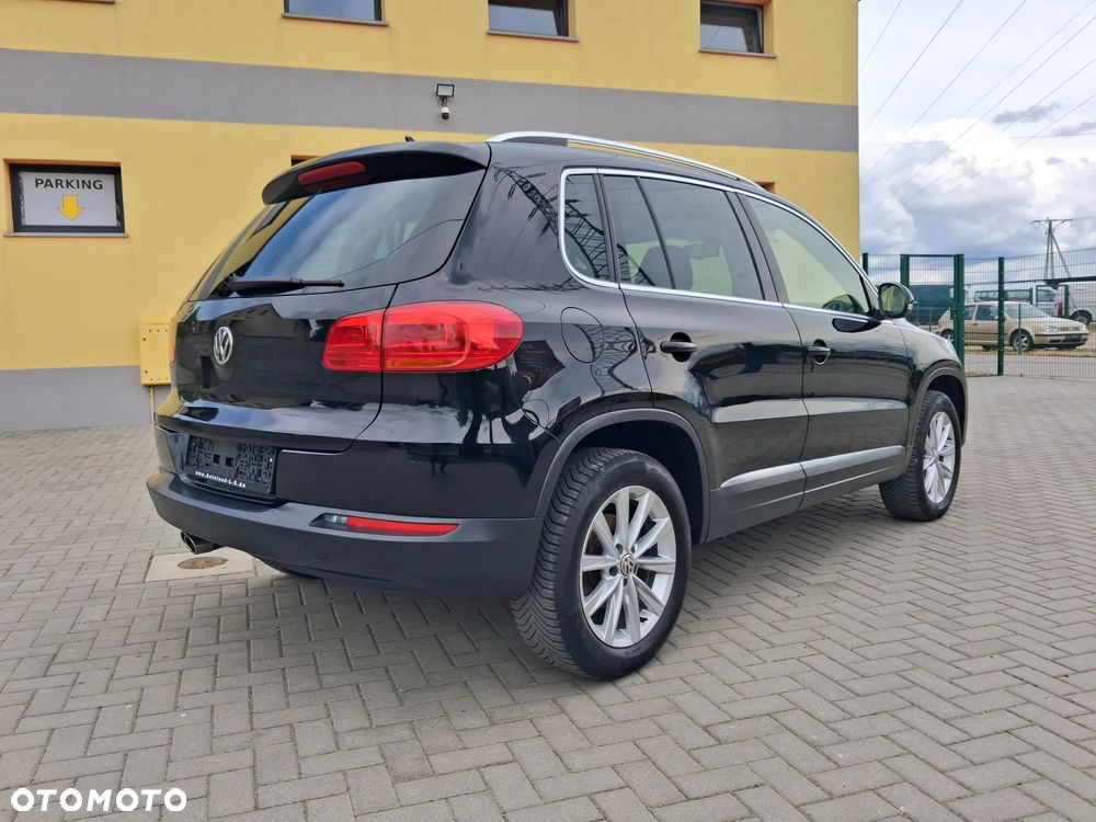 Volkswagen Tiguan 2.0 TDI DPF 4Motion BlueMotion Technology Exclusive - 5