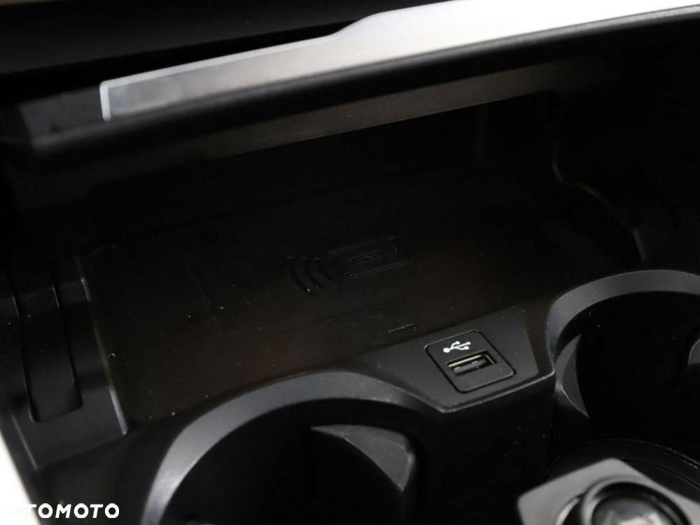 BMW Seria 3 - 32