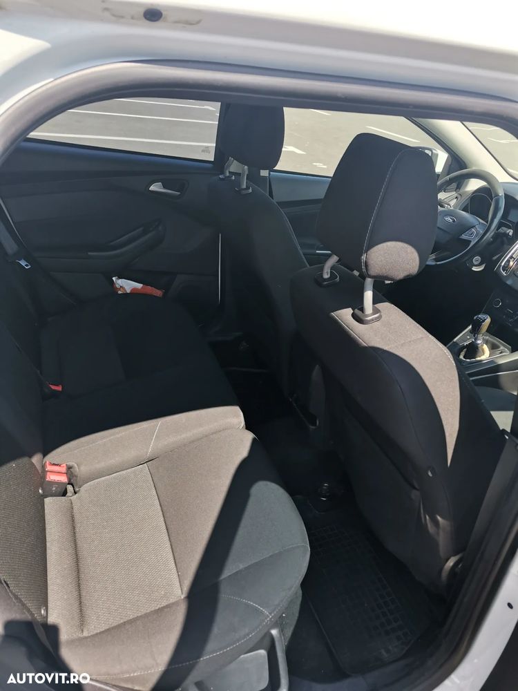 Ford Focus - 9