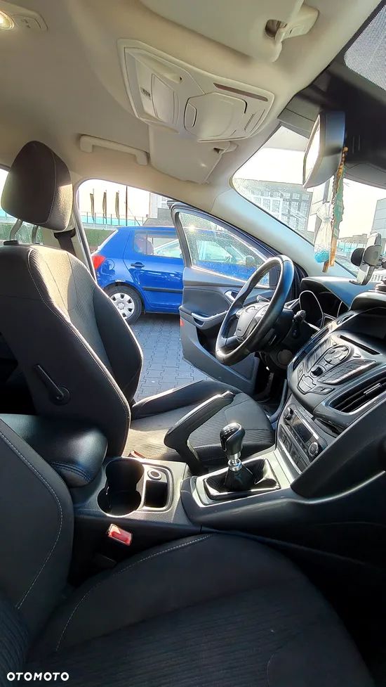 Ford Focus 1.6 TDCi DPF Titanium - 5