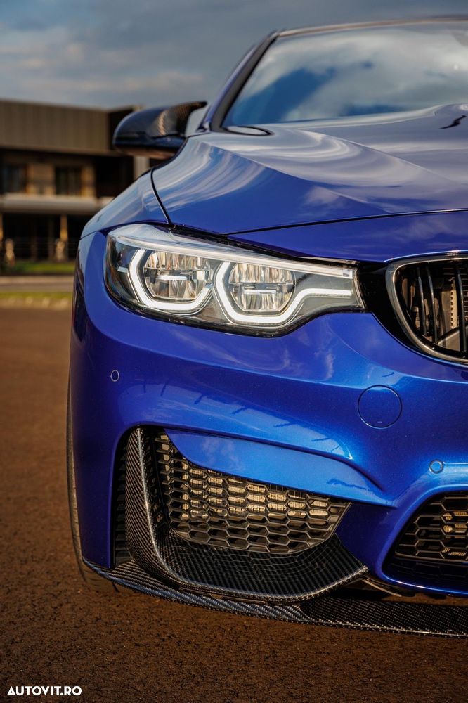 BMW M4 Coupe DKG Competition - 34