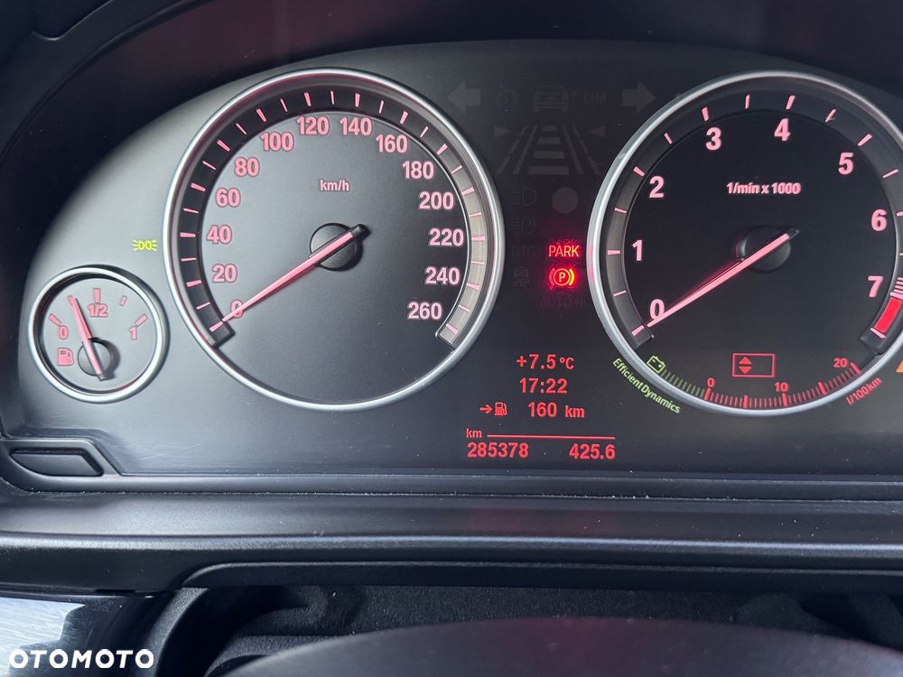 BMW Seria 5 523i - 17
