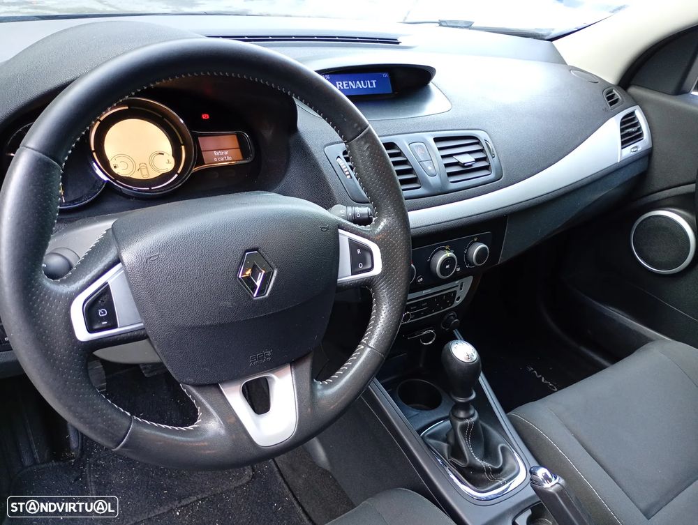 Renault Mégane Sport Tourer 1.5 dCi Dynamique - 8