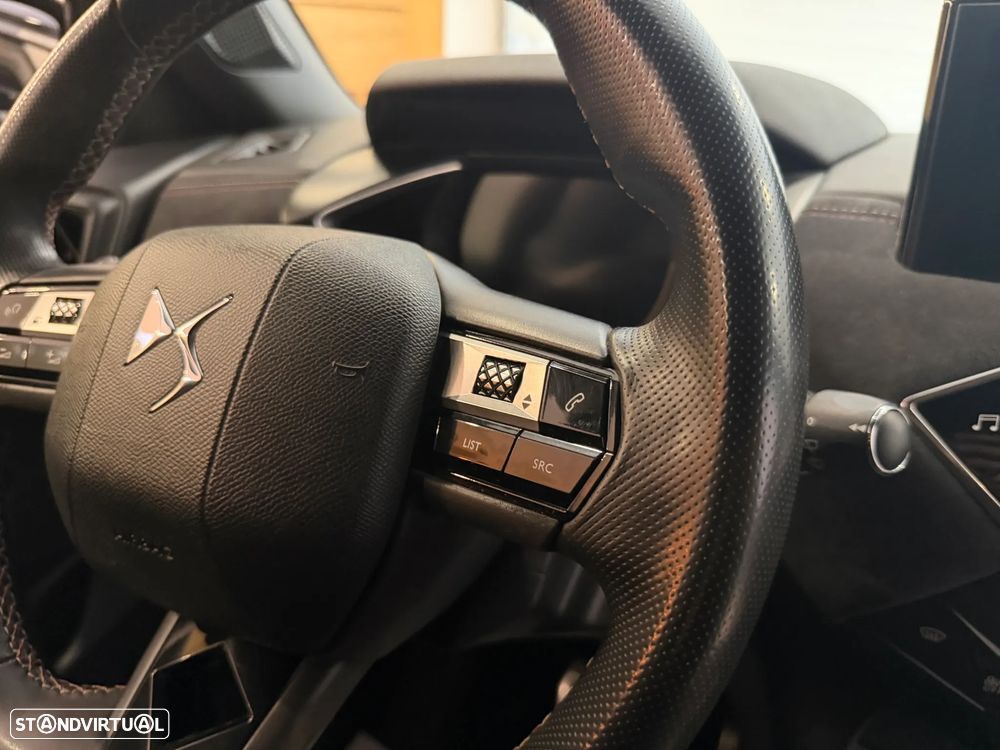 DS DS3 E-TENSE PERFORMANCE LINE - 26