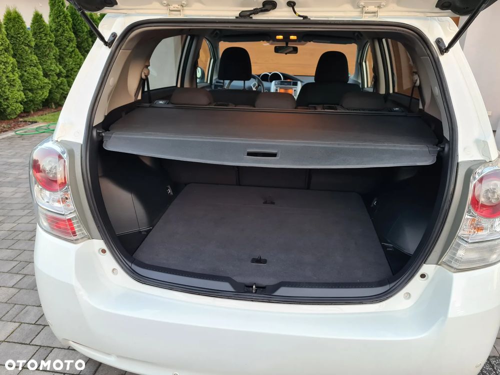 Toyota Verso 1.8 Premium EU5 - 8