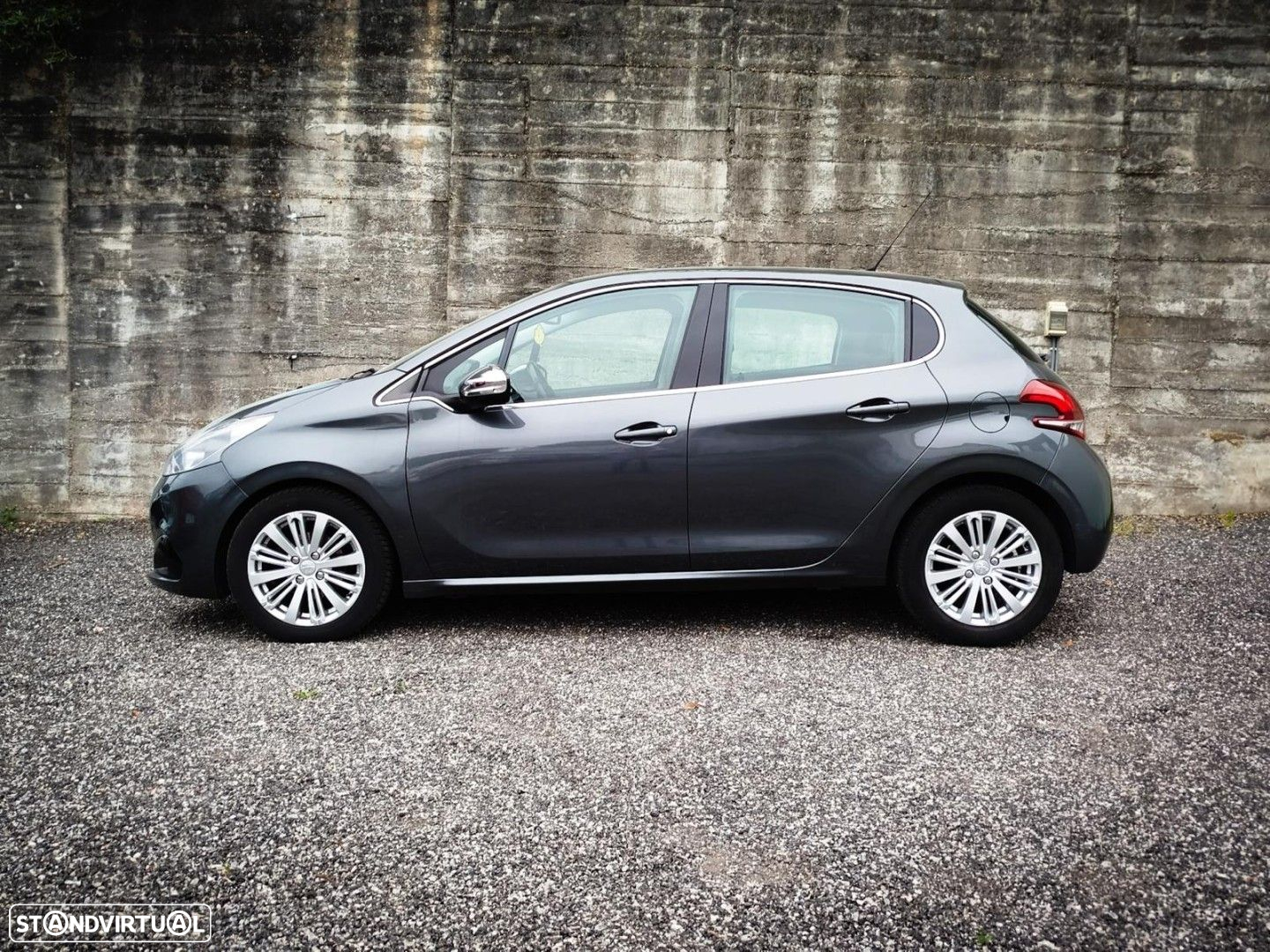 Peugeot 208 1.2 PureTech Signature - 2