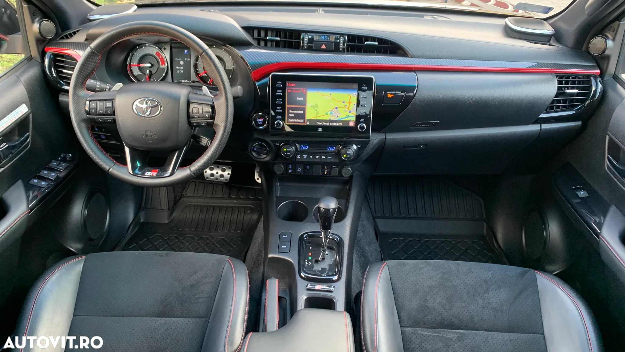 Toyota Hilux 2.8D 204CP 4x4 Double Cab AT GR Sport - 14