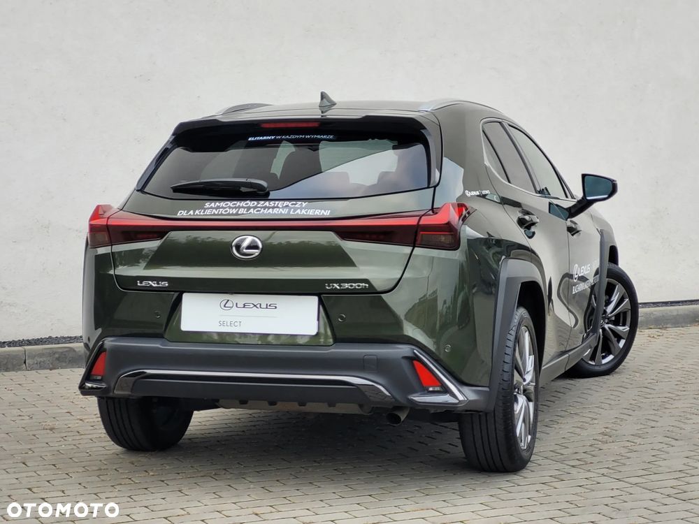Lexus UX 300h F Sport Design - 5