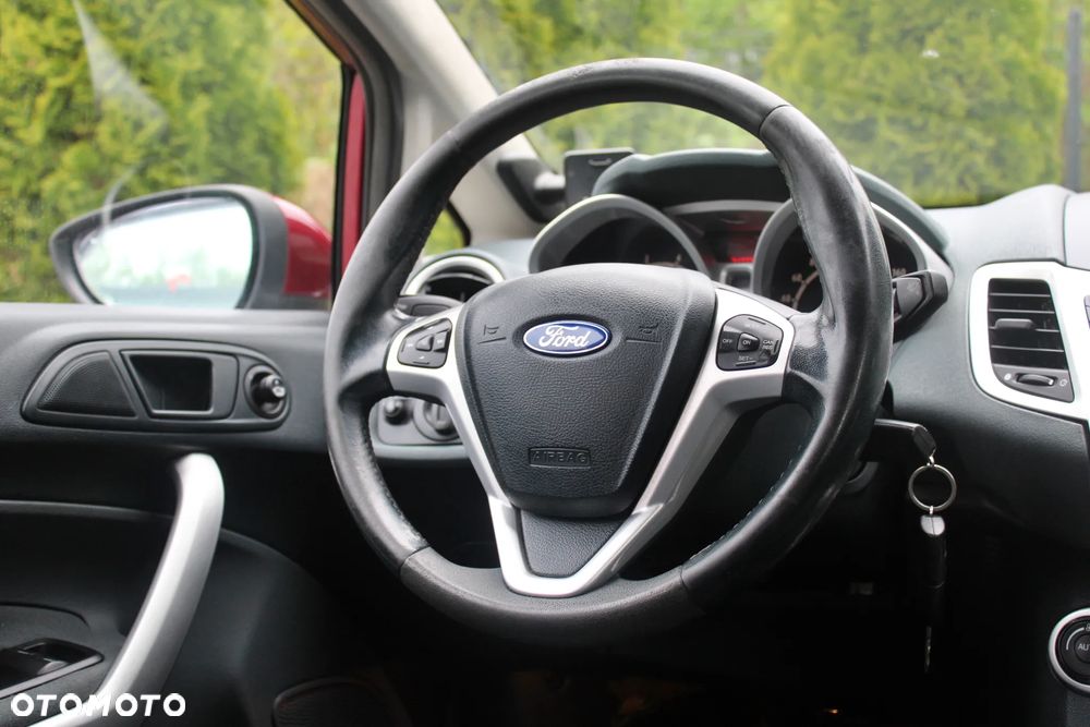 Ford Fiesta 1.25 Ambiente - 23