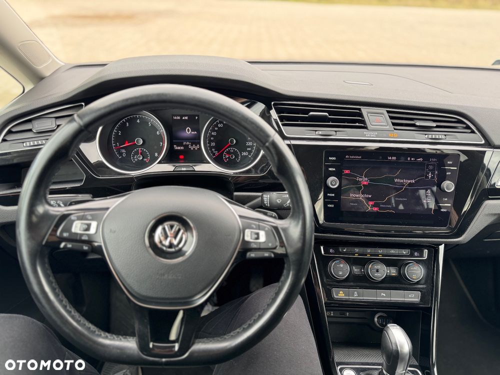 Volkswagen Touran 1.4 TSI BMT Highline DSG - 12