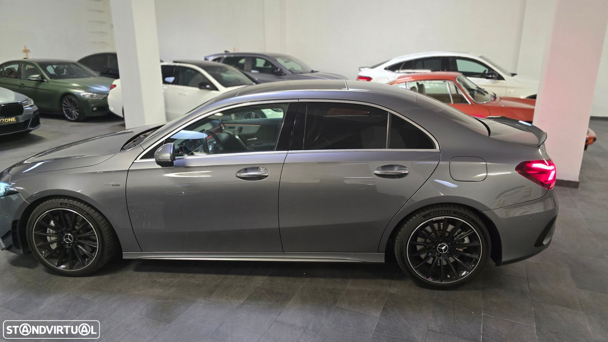 Mercedes-Benz A 35 AMG Limousine 4Matic - 5