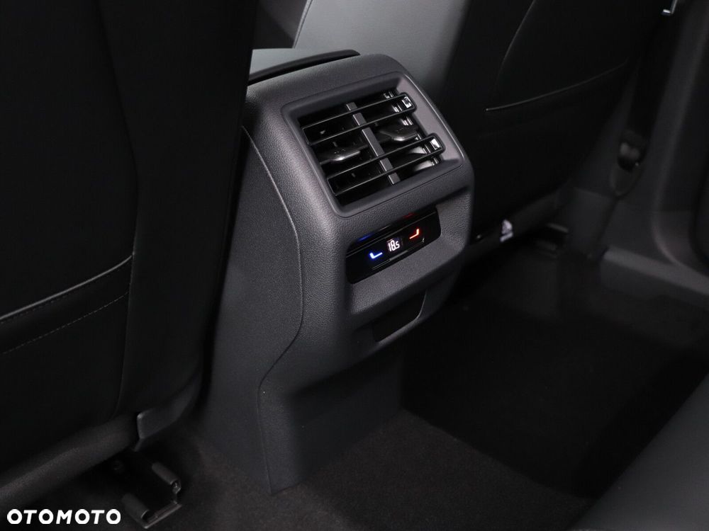 Volkswagen Tiguan - 19