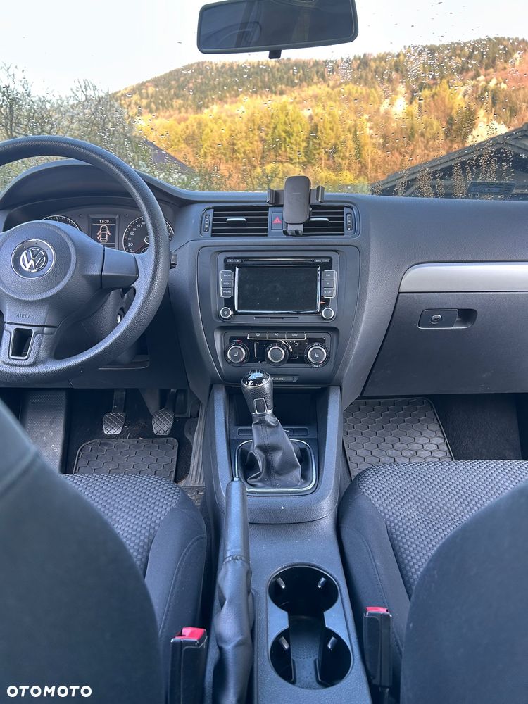 Volkswagen Jetta 1.2 TSI Trendline - 18