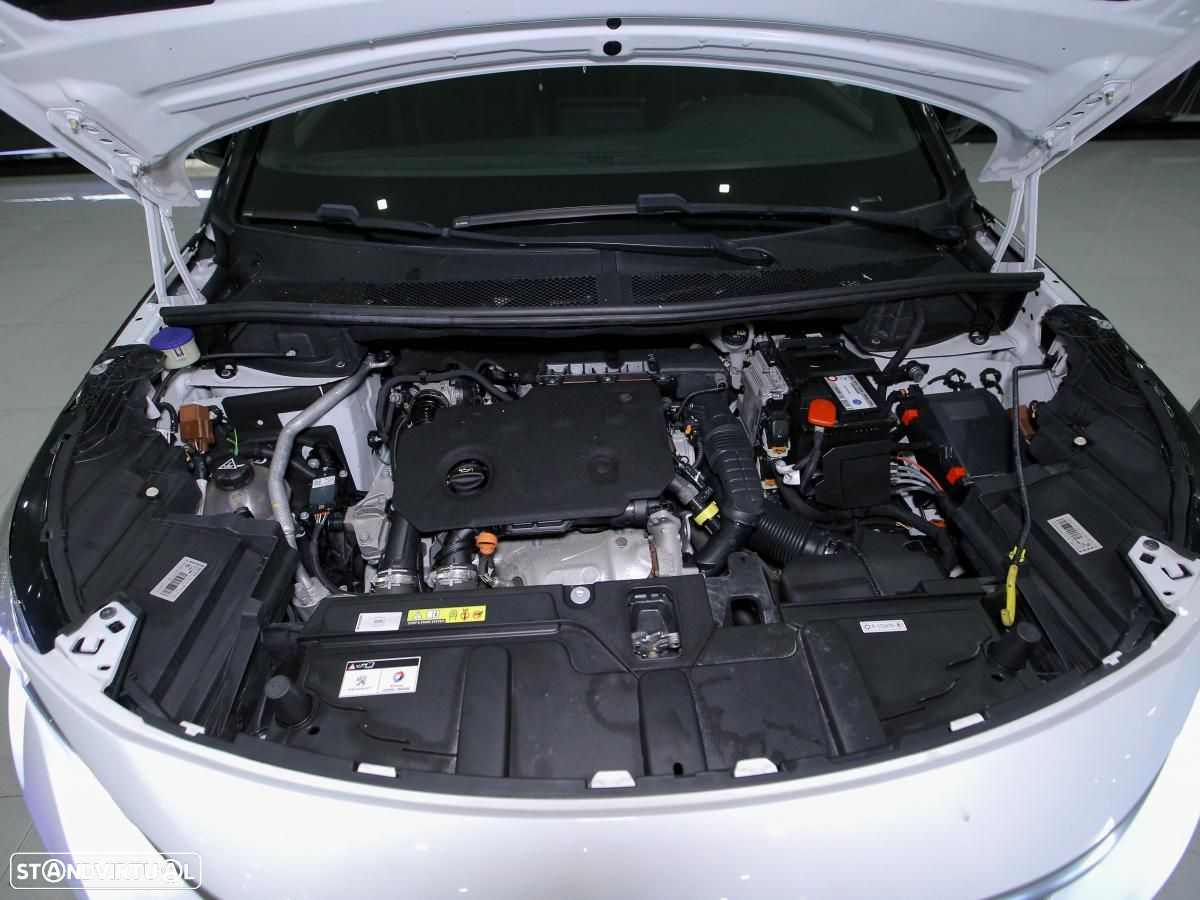 Peugeot 5008 1.5 BlueHDi GT Line EAT8 - 26