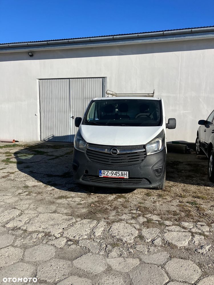Opel Vivaro - 1