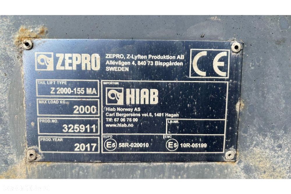 Mercedes-Benz Actros 1835 4x2 SIDE OPENING + CARRIER SUPRA 1150 Mt - 34