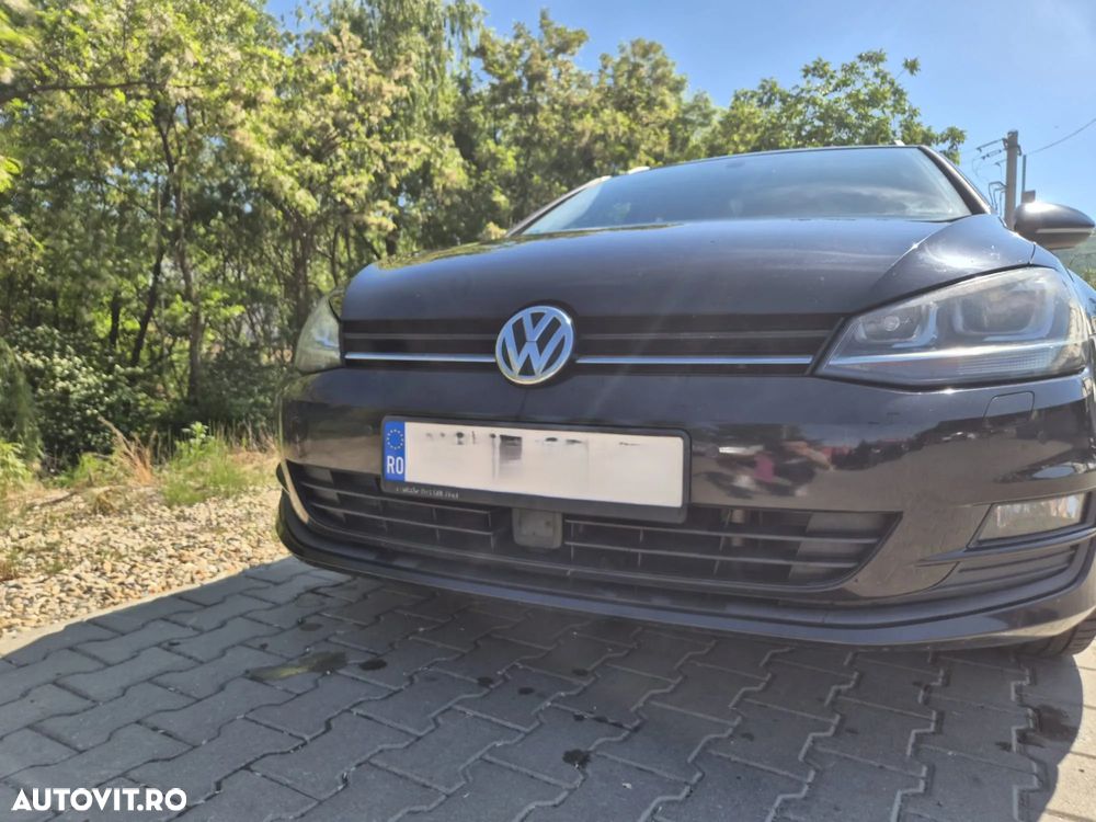 Volkswagen Golf - 6