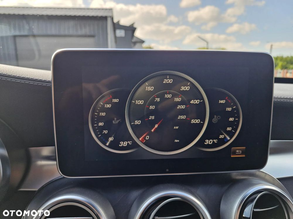 Mercedes-Benz Klasa C AMG 43 4-Matic - 16