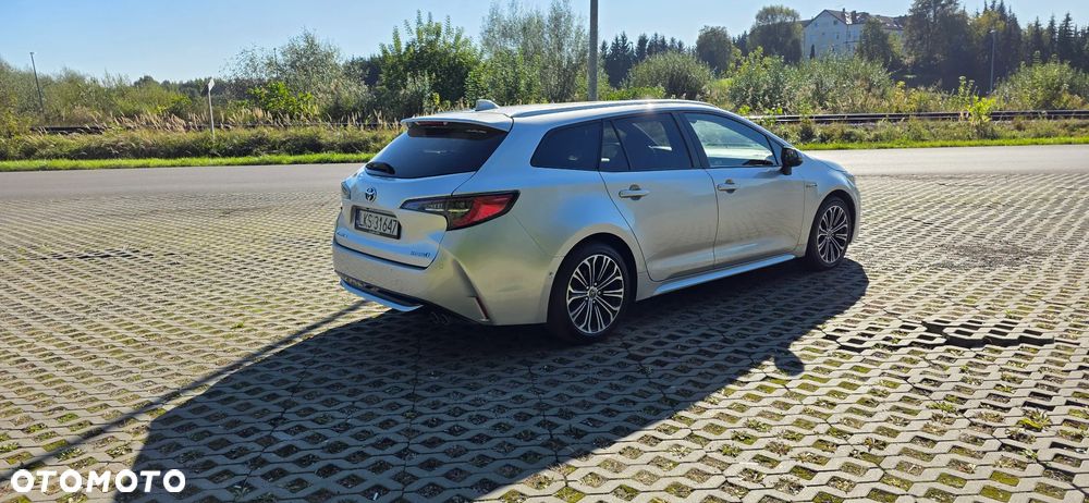 Toyota Corolla 2.0 Hybrid Comfort - 4